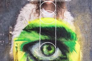 Move your Eye